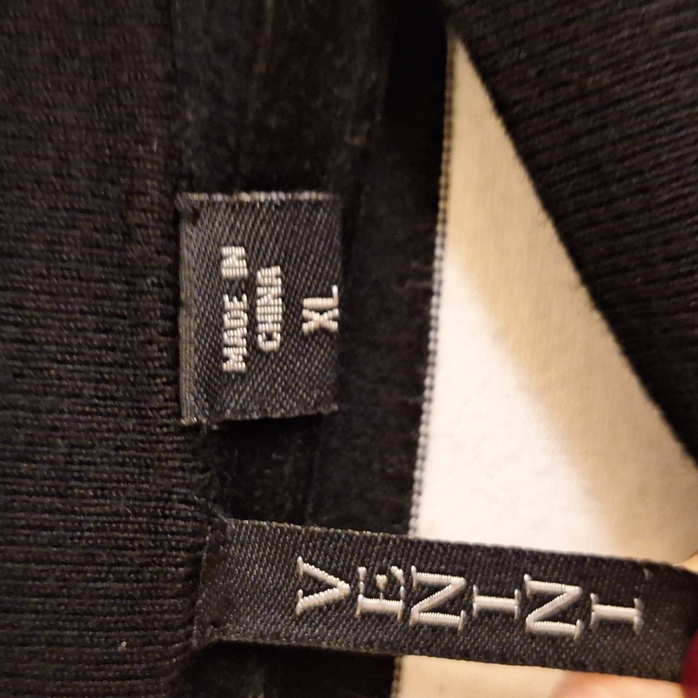 ❤️Venini Sweater SZ XL Black White Pink Pull-Over Striped Top Floral 3/4 Sleeved - Picture 12 of 12